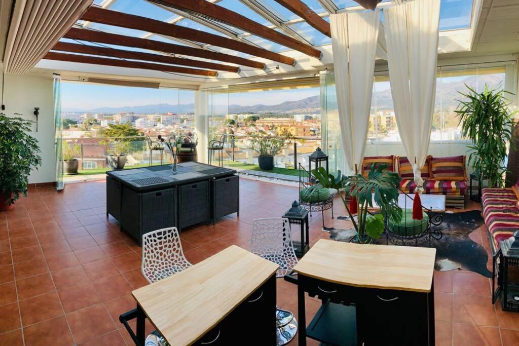 Les Marines Apartment Roses Ngoại thất bức ảnh