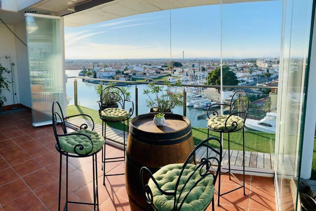 Les Marines Apartment Roses Ngoại thất bức ảnh