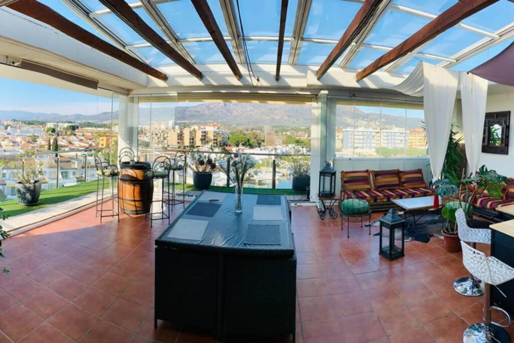 Les Marines Apartment Roses Ngoại thất bức ảnh